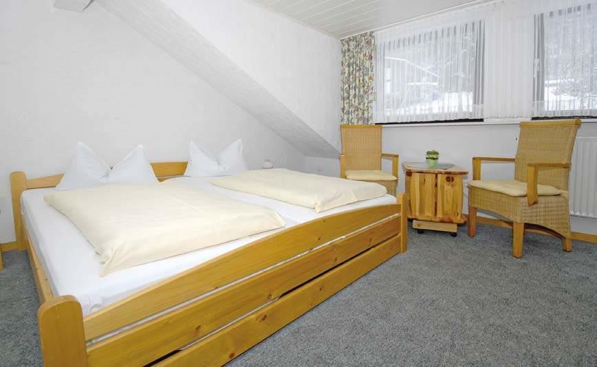 Pension "Dorfkrug" Winterberg Ruang foto