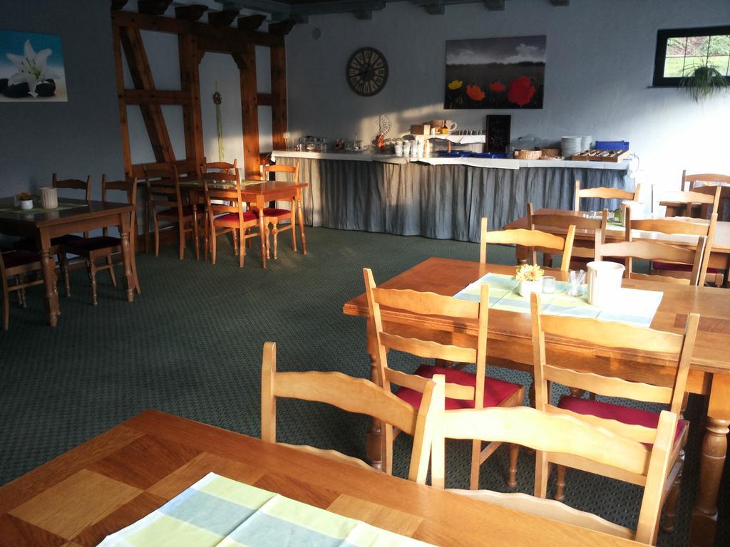 Pension "Dorfkrug" Winterberg Bagian luar foto