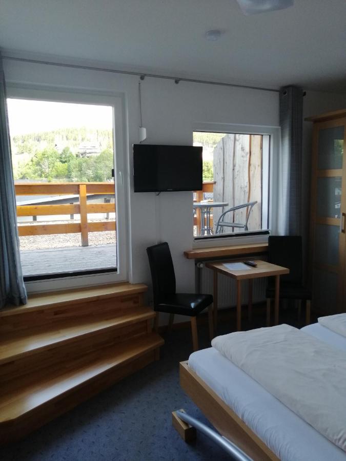 Pension "Dorfkrug" Winterberg Bagian luar foto
